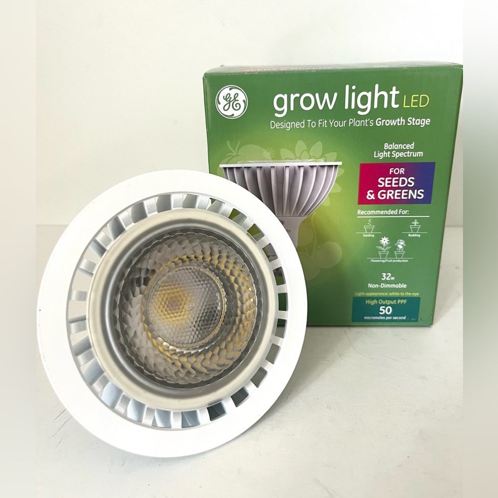 New GE Grow Light Bulb LED for Seeds Greens Balanced Light Spectrum 32W